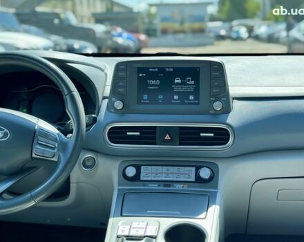 Белый Хендай Kona Electric, объемом двигателя 0 л и пробегом 149 тыс. км за 15350 $, фото 16 на Automoto.ua