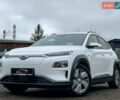 Белый Хендай Kona Electric, объемом двигателя 0 л и пробегом 111 тыс. км за 18570 $, фото 3 на Automoto.ua