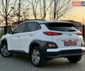 Белый Хендай Kona Electric, объемом двигателя 0 л и пробегом 78 тыс. км за 17250 $, фото 13 на Automoto.ua