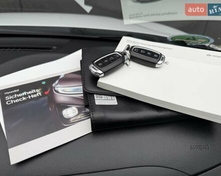 Белый Хендай Kona Electric, объемом двигателя 0 л и пробегом 64 тыс. км за 21499 $, фото 83 на Automoto.ua