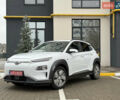 Белый Хендай Kona Electric, объемом двигателя 0 л и пробегом 98 тыс. км за 18999 $, фото 1 на Automoto.ua