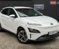 Белый Хендай Kona Electric, объемом двигателя 0 л и пробегом 64 тыс. км за 21499 $, фото 2 на Automoto.ua