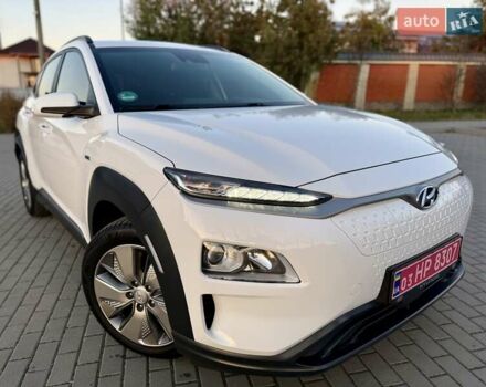 Белый Хендай Kona Electric, объемом двигателя 0 л и пробегом 78 тыс. км за 17250 $, фото 4 на Automoto.ua