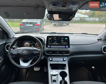 Белый Хендай Kona Electric, объемом двигателя 0 л и пробегом 120 тыс. км за 19550 $, фото 10 на Automoto.ua