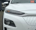 Белый Хендай Kona Electric, объемом двигателя 0 л и пробегом 111 тыс. км за 18570 $, фото 13 на Automoto.ua