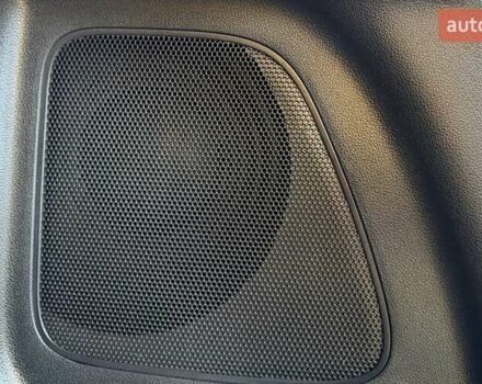 Білий Хендай Kona Electric, об'ємом двигуна 0 л та пробігом 64 тис. км за 16950 $, фото 106 на Automoto.ua