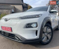 Белый Хендай Kona Electric, объемом двигателя 0 л и пробегом 117 тыс. км за 16500 $, фото 2 на Automoto.ua