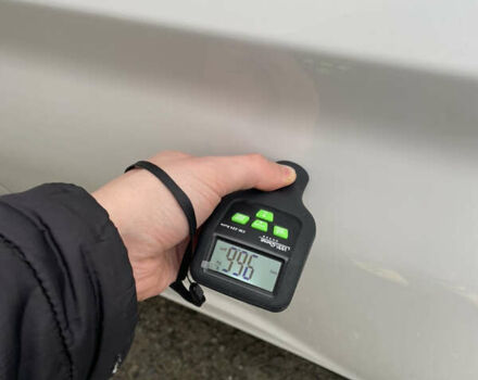 Белый Хендай Kona Electric, объемом двигателя 0 л и пробегом 57 тыс. км за 17600 $, фото 20 на Automoto.ua