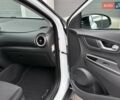 Белый Хендай Kona Electric, объемом двигателя 0 л и пробегом 52 тыс. км за 17599 $, фото 22 на Automoto.ua