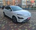 Белый Хендай Kona Electric, объемом двигателя 0 л и пробегом 60 тыс. км за 17700 $, фото 2 на Automoto.ua