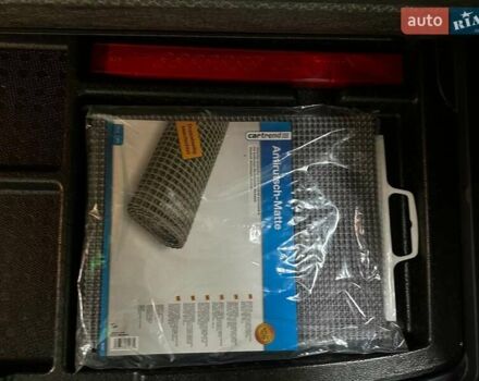 Белый Хендай Kona Electric, объемом двигателя 0 л и пробегом 108 тыс. км за 20900 $, фото 70 на Automoto.ua