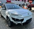 Белый Хендай Kona Electric, объемом двигателя 0 л и пробегом 42 тыс. км за 13000 $, фото 1 на Automoto.ua