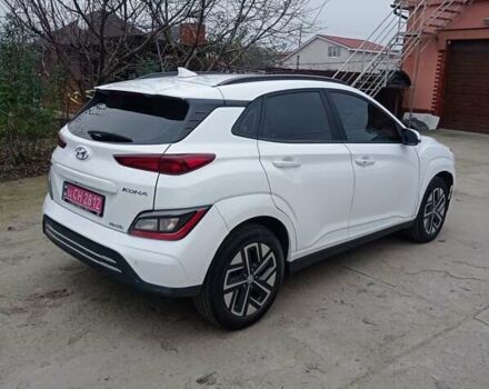 Белый Хендай Kona Electric, объемом двигателя 0 л и пробегом 42 тыс. км за 17500 $, фото 5 на Automoto.ua