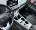 Белый Хендай Kona Electric, объемом двигателя 0 л и пробегом 52 тыс. км за 17599 $, фото 19 на Automoto.ua