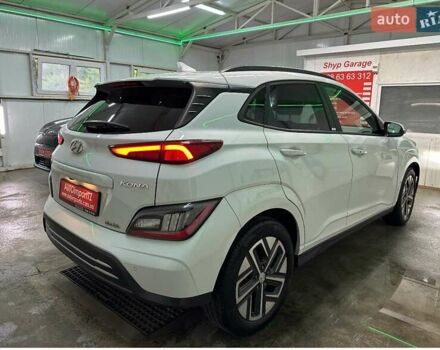 Белый Хендай Kona Electric, объемом двигателя 0 л и пробегом 108 тыс. км за 20900 $, фото 20 на Automoto.ua