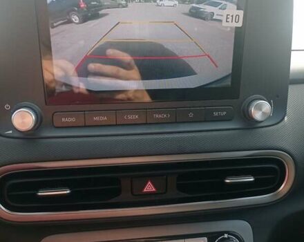 Белый Хендай Kona Electric, объемом двигателя 0 л и пробегом 28 тыс. км за 21300 $, фото 9 на Automoto.ua