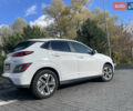 Белый Хендай Kona Electric, объемом двигателя 0 л и пробегом 123 тыс. км за 18000 $, фото 1 на Automoto.ua