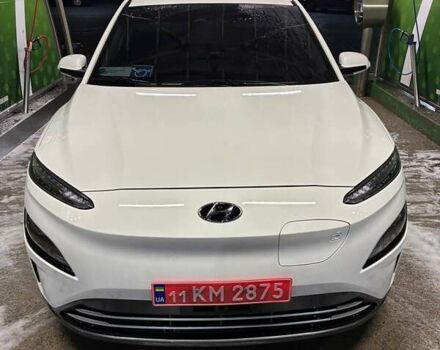 Белый Хендай Kona Electric, объемом двигателя 0 л и пробегом 88 тыс. км за 21400 $, фото 1 на Automoto.ua