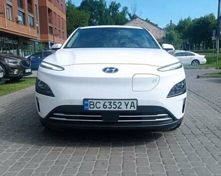 Белый Хендай Kona Electric, объемом двигателя 0 л и пробегом 28 тыс. км за 21300 $, фото 13 на Automoto.ua