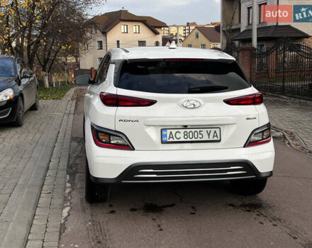 Белый Хендай Kona Electric, объемом двигателя 0 л и пробегом 39 тыс. км за 19100 $, фото 5 на Automoto.ua
