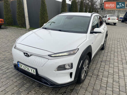Білий Хендай Kona Electric, об'ємом двигуна 0 л та пробігом 145 тис. км за 16300 $, фото 1 на Automoto.ua