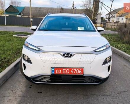 Белый Хендай Kona Electric, объемом двигателя 0 л и пробегом 210 тыс. км за 16500 $, фото 1 на Automoto.ua