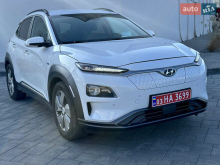 Хендай Kona Electric 2019 в Червонограде на Automoto.ua Белый Хендай Kona Electric, объемом двигателя 0 л и пробегом 132 тыс. км за 16200 $, фото 1 на Automoto.ua
