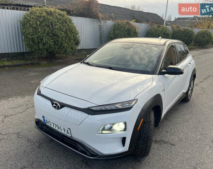 Белый Хендай Kona Electric, объемом двигателя 0 л и пробегом 110 тыс. км за 16300 $, фото 1 на Automoto.ua