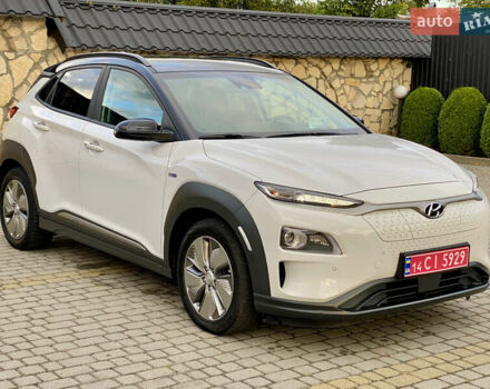 Білий Хендай Kona Electric, об'ємом двигуна 0 л та пробігом 68 тис. км за 19699 $, фото 1 на Automoto.ua