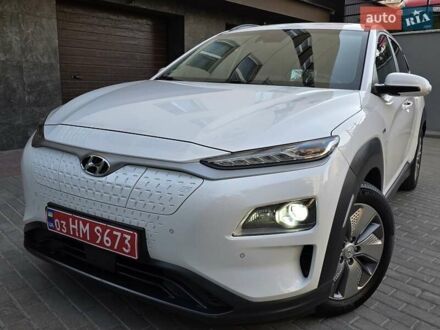 Белый Хендай Kona Electric, объемом двигателя 0 л и пробегом 113 тыс. км за 18199 $, фото 1 на Automoto.ua