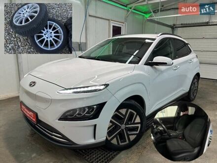 Белый Хендай Kona Electric, объемом двигателя 0 л и пробегом 108 тыс. км за 20900 $, фото 1 на Automoto.ua