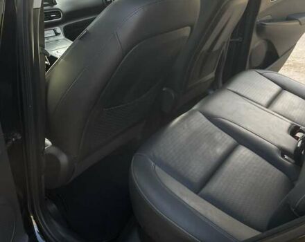 Черный Хендай Kona Electric, объемом двигателя 0 л и пробегом 100 тыс. км за 16999 $, фото 23 на Automoto.ua