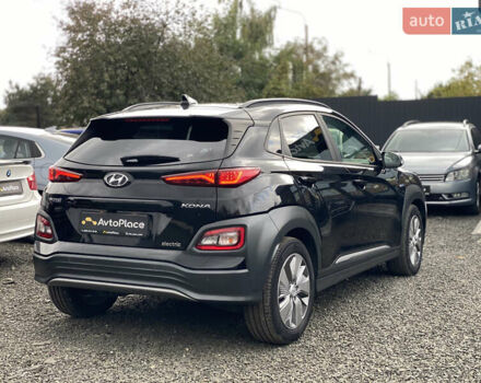 Черный Хендай Kona Electric, объемом двигателя 0 л и пробегом 123 тыс. км за 18900 $, фото 20 на Automoto.ua