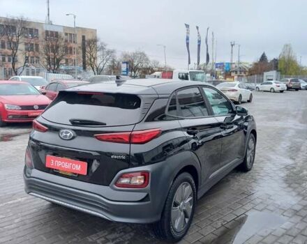 Чорний Хендай Kona Electric, об'ємом двигуна 0 л та пробігом 70 тис. км за 17700 $, фото 7 на Automoto.ua