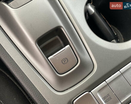 Черный Хендай Kona Electric, объемом двигателя 0 л и пробегом 123 тыс. км за 18900 $, фото 53 на Automoto.ua