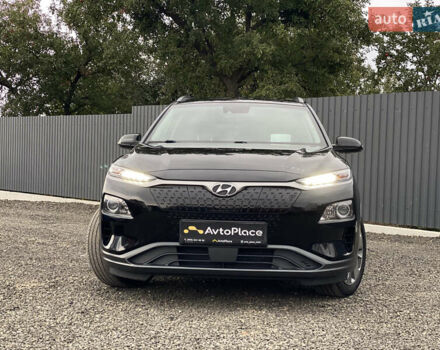 Черный Хендай Kona Electric, объемом двигателя 0 л и пробегом 123 тыс. км за 18900 $, фото 111 на Automoto.ua