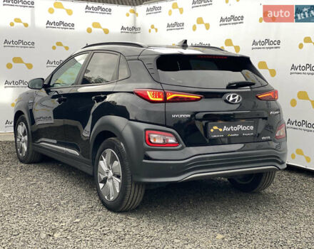 Черный Хендай Kona Electric, объемом двигателя 0 л и пробегом 123 тыс. км за 18900 $, фото 92 на Automoto.ua