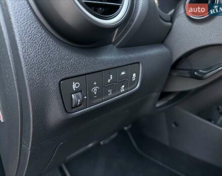 Черный Хендай Kona Electric, объемом двигателя 0 л и пробегом 125 тыс. км за 18599 $, фото 42 на Automoto.ua