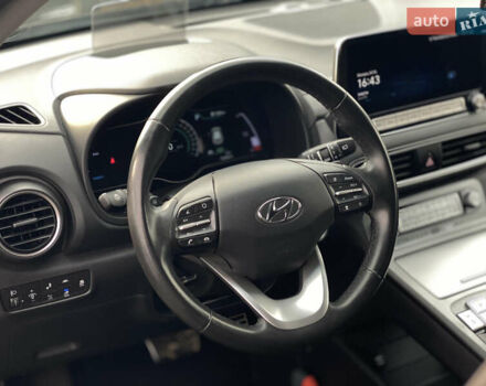 Черный Хендай Kona Electric, объемом двигателя 0 л и пробегом 123 тыс. км за 18900 $, фото 40 на Automoto.ua