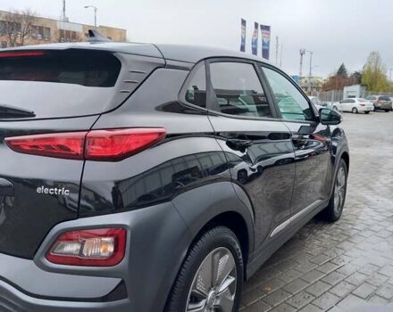 Чорний Хендай Kona Electric, об'ємом двигуна 0 л та пробігом 70 тис. км за 17700 $, фото 13 на Automoto.ua