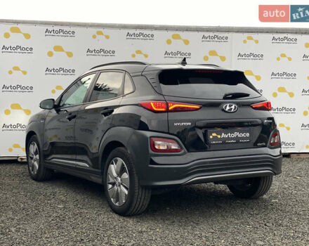 Черный Хендай Kona Electric, объемом двигателя 0 л и пробегом 123 тыс. км за 18900 $, фото 89 на Automoto.ua