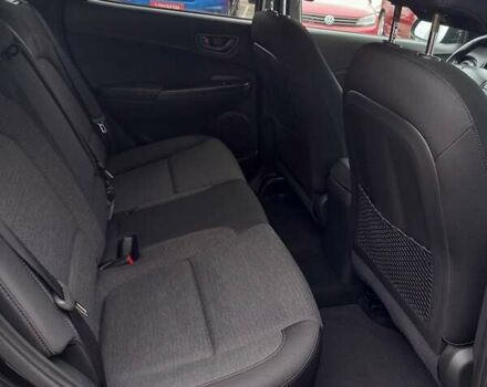 Чорний Хендай Kona Electric, об'ємом двигуна 0 л та пробігом 70 тис. км за 17700 $, фото 20 на Automoto.ua