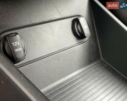 Черный Хендай Kona Electric, объемом двигателя 0 л и пробегом 123 тыс. км за 18900 $, фото 51 на Automoto.ua