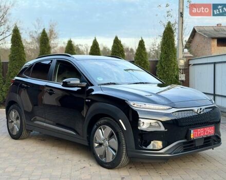 Черный Хендай Kona Electric, объемом двигателя 0 л и пробегом 125 тыс. км за 18599 $, фото 1 на Automoto.ua