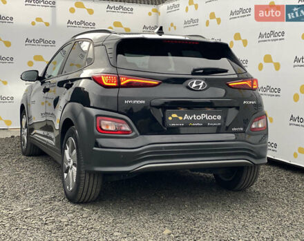 Черный Хендай Kona Electric, объемом двигателя 0 л и пробегом 123 тыс. км за 18900 $, фото 91 на Automoto.ua