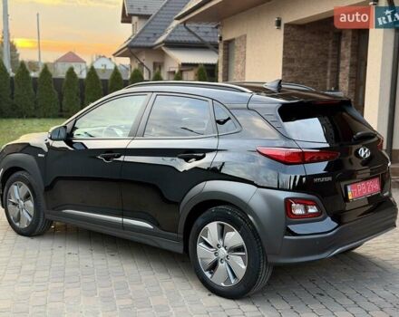 Черный Хендай Kona Electric, объемом двигателя 0 л и пробегом 125 тыс. км за 18599 $, фото 9 на Automoto.ua