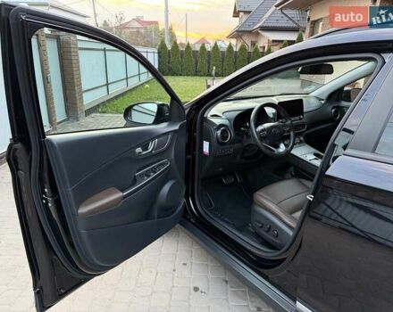 Черный Хендай Kona Electric, объемом двигателя 0 л и пробегом 125 тыс. км за 18599 $, фото 33 на Automoto.ua
