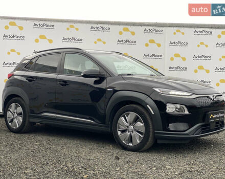 Черный Хендай Kona Electric, объемом двигателя 0 л и пробегом 123 тыс. км за 18900 $, фото 75 на Automoto.ua