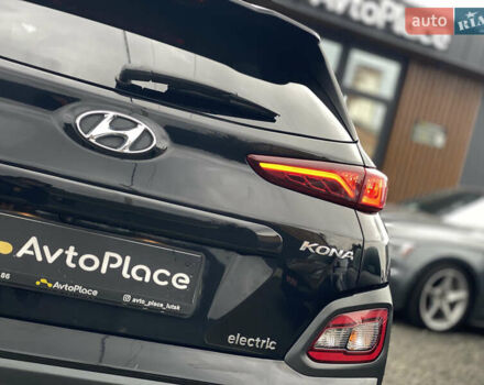 Черный Хендай Kona Electric, объемом двигателя 0 л и пробегом 123 тыс. км за 18900 $, фото 22 на Automoto.ua