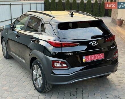 Черный Хендай Kona Electric, объемом двигателя 0 л и пробегом 125 тыс. км за 18599 $, фото 10 на Automoto.ua